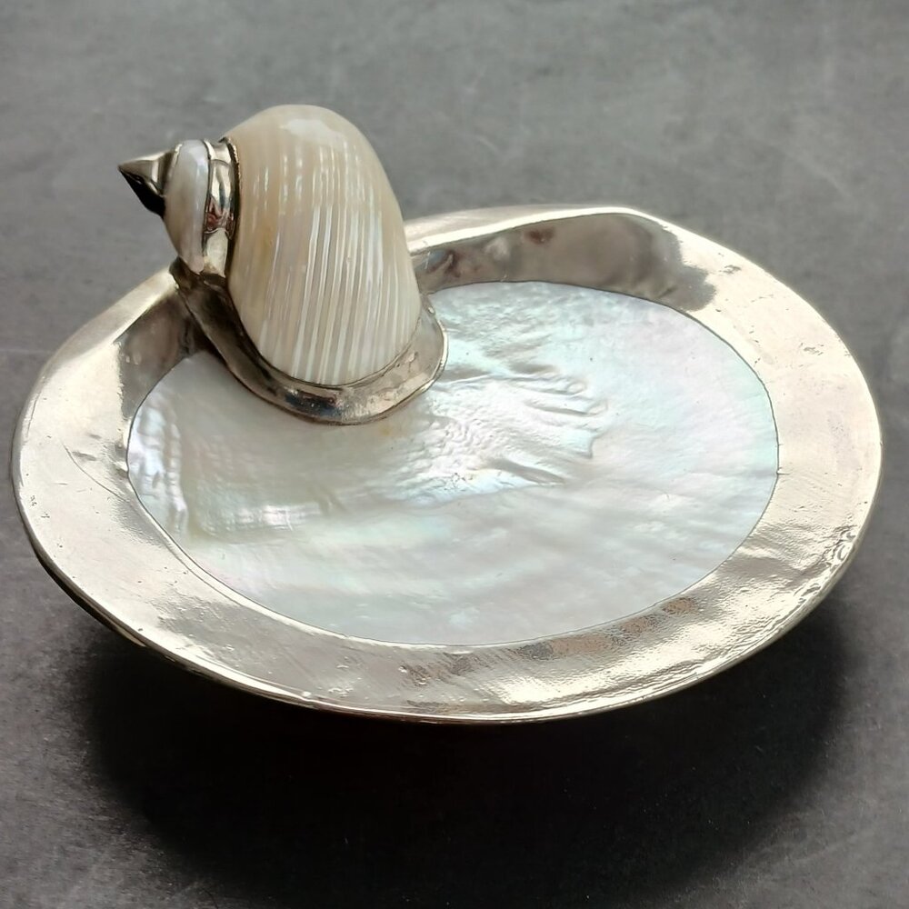 Bombay Trinket Caviar Dish Mother Of Pearl Shell Dish Silver Trim Mint Condition